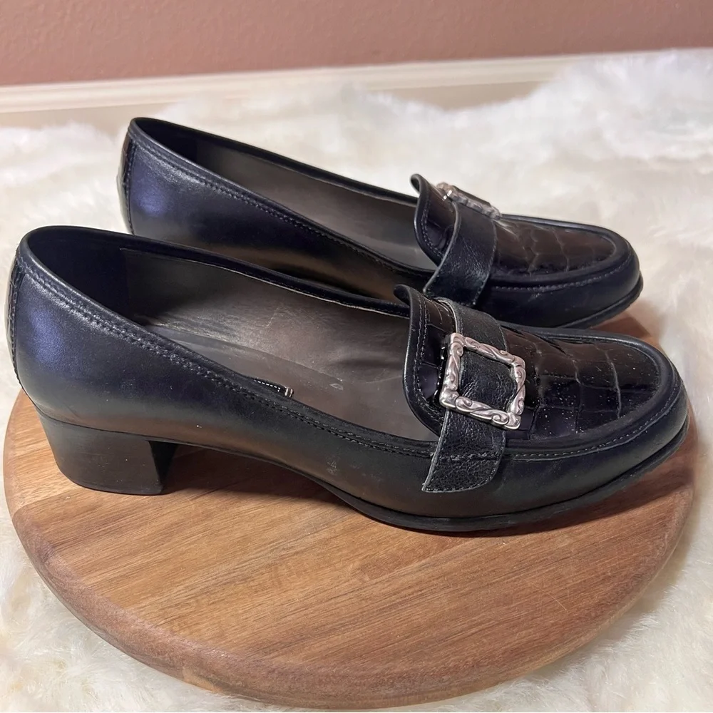 Brighton Women's Classic Black Leather Loafers with Block Heel Size 7.5